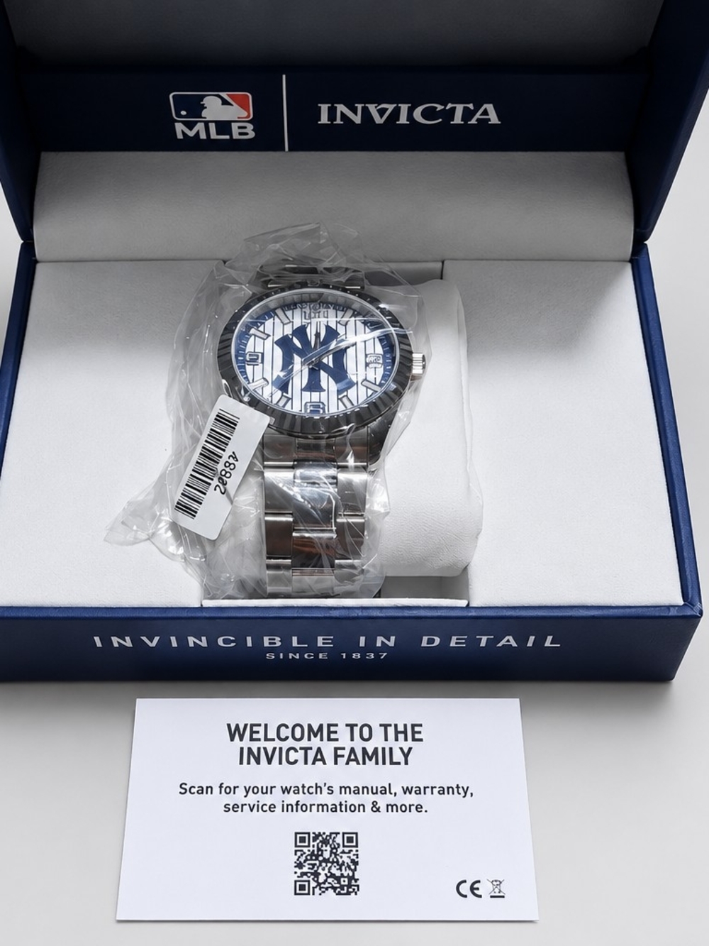 Invicta Silver Men's Watch with Blue New York Yankees Dial